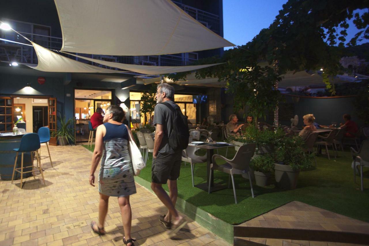 Pension Hostel Costa Brava L'Estartit Dış mekan fotoğraf