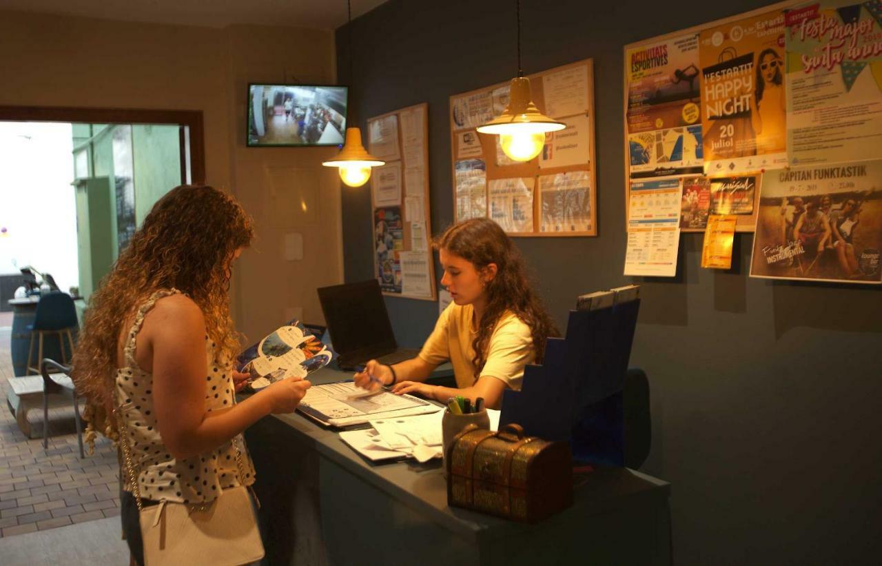 Pension Hostel Costa Brava L'Estartit Dış mekan fotoğraf